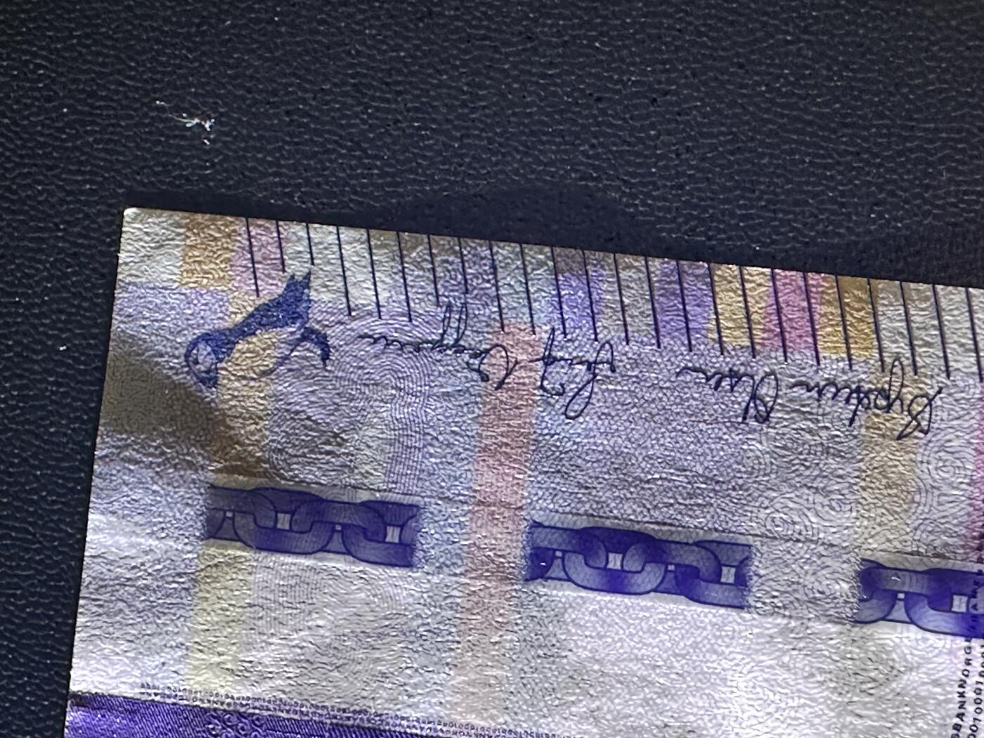 《外钞收藏家》第六百一十六期（精品场）（长期征集拍品、欢迎藏友们联系合作） 2019年挪威海浪版1000克朗 全新 角轻微不绝