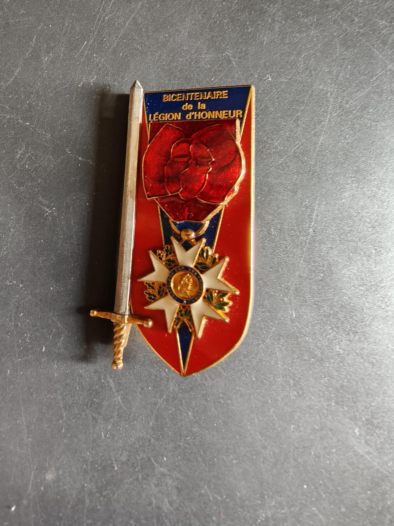 老王徽章第186期 法国荣誉军团勋章设立200周年证章