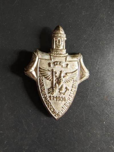 老王徽章第186期 - 德三1934年哈尔登斯莱本小胡子青年团集会证章