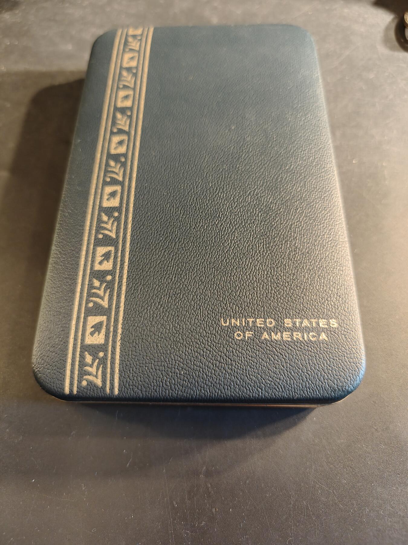 老王徽章第186期 美国指挥官级功绩军团勋章    原盒带略和珐琅略    少见全套