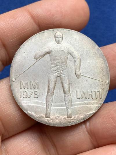 《竞宝斋》第469场 周日，周一 2场连拍 （全场包邮）欢迎送拍 - 芬兰1978年北欧世界滑雪锦标赛25马克纪念银币 26.35克