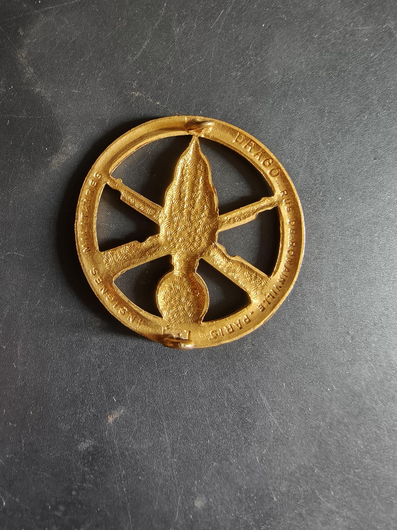 老王徽章第186期 法国步兵贝雷帽徽