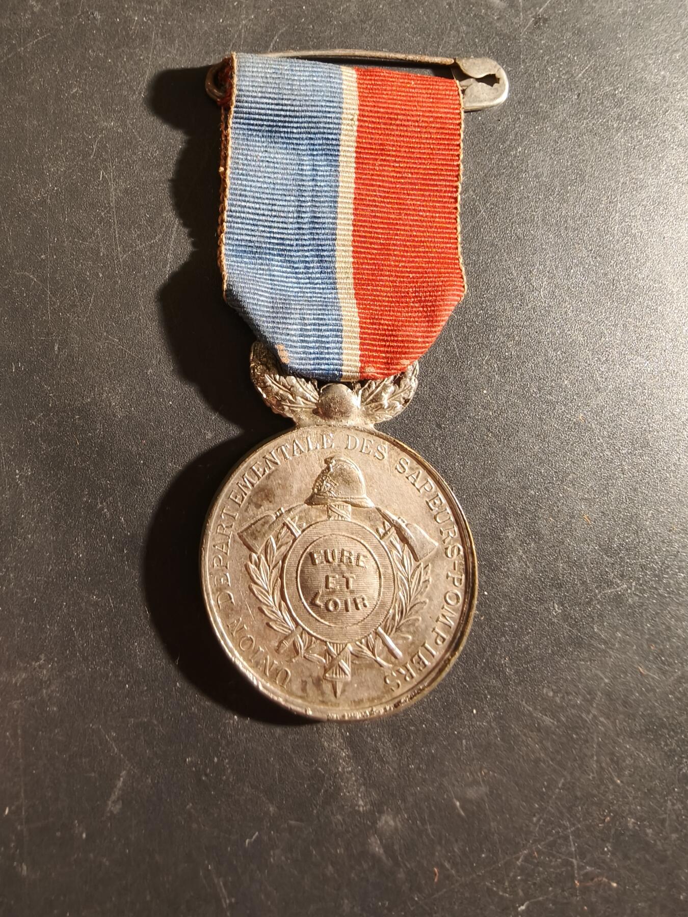 老王徽章第186期 法国里尔消防员联盟奖章