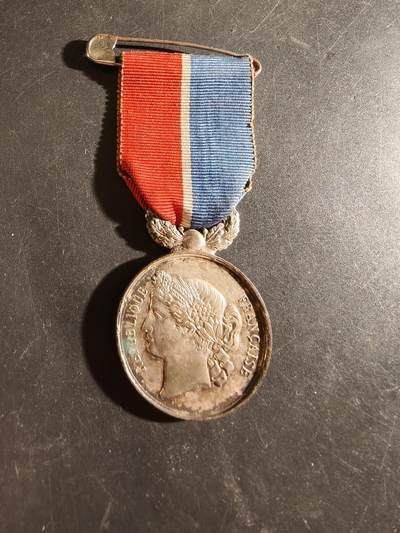 老王徽章第186期 - 法国里尔消防员联盟奖章