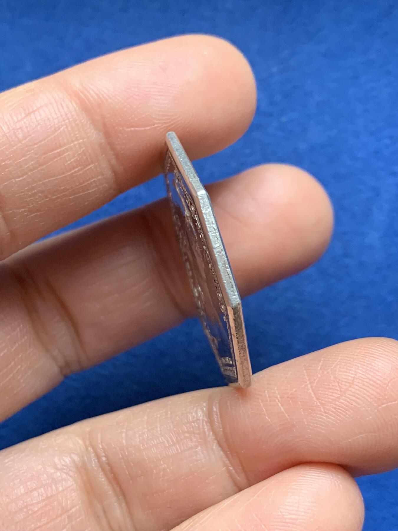 《竞宝斋》第469场 周日，周一 2场连拍 （全场包邮）欢迎送拍 法国17XX年路易十六皇家宝藏八角银质代币，背面花纹组成皇家纹章，31.6mm，12.4克，原铸无边铭。