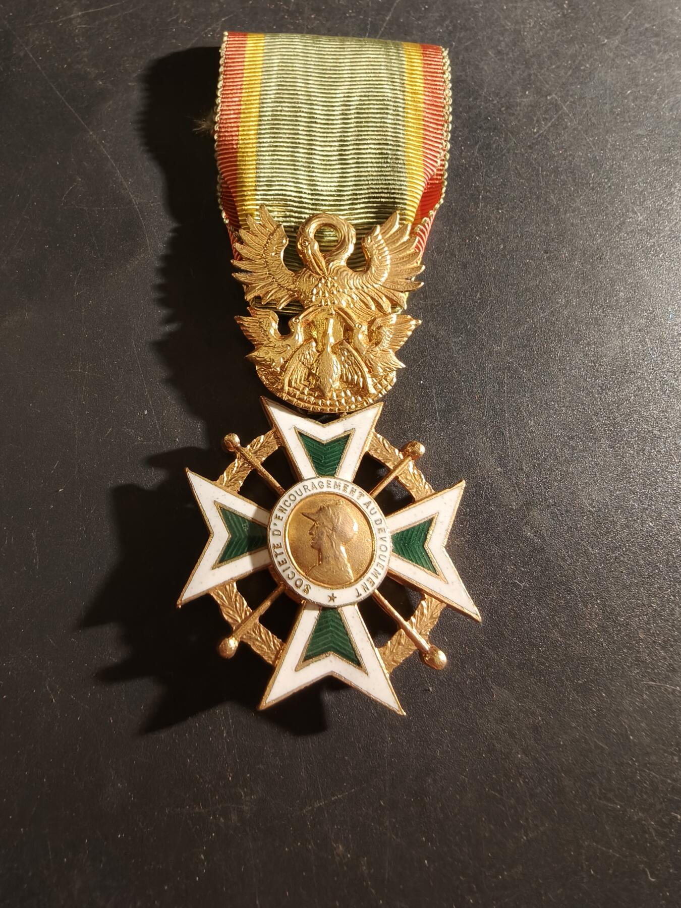 老王徽章第186期 法国骑士级鼓励奉献协会勋章    原盒