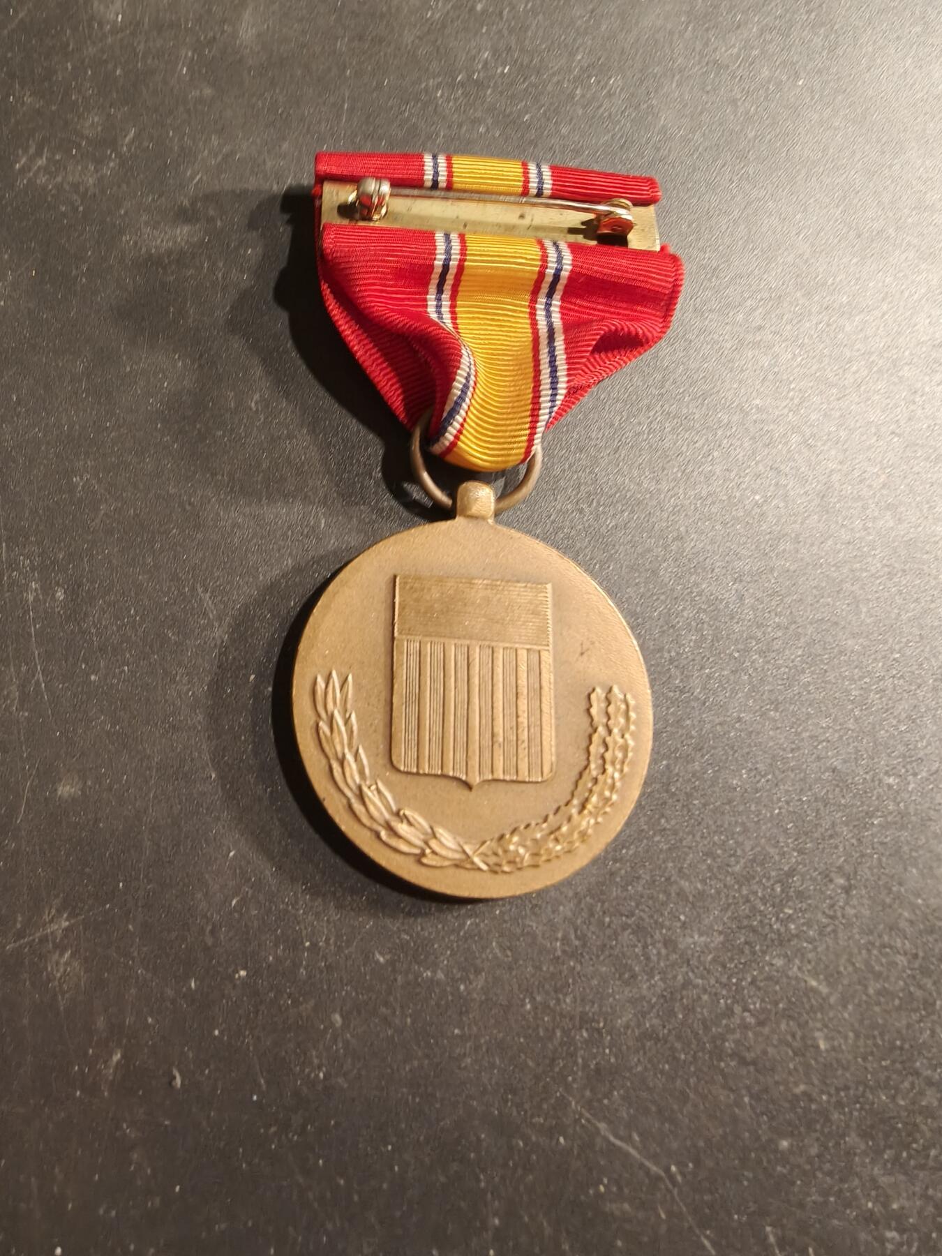 老王徽章第186期 美国国防服役奖章   原盒带略