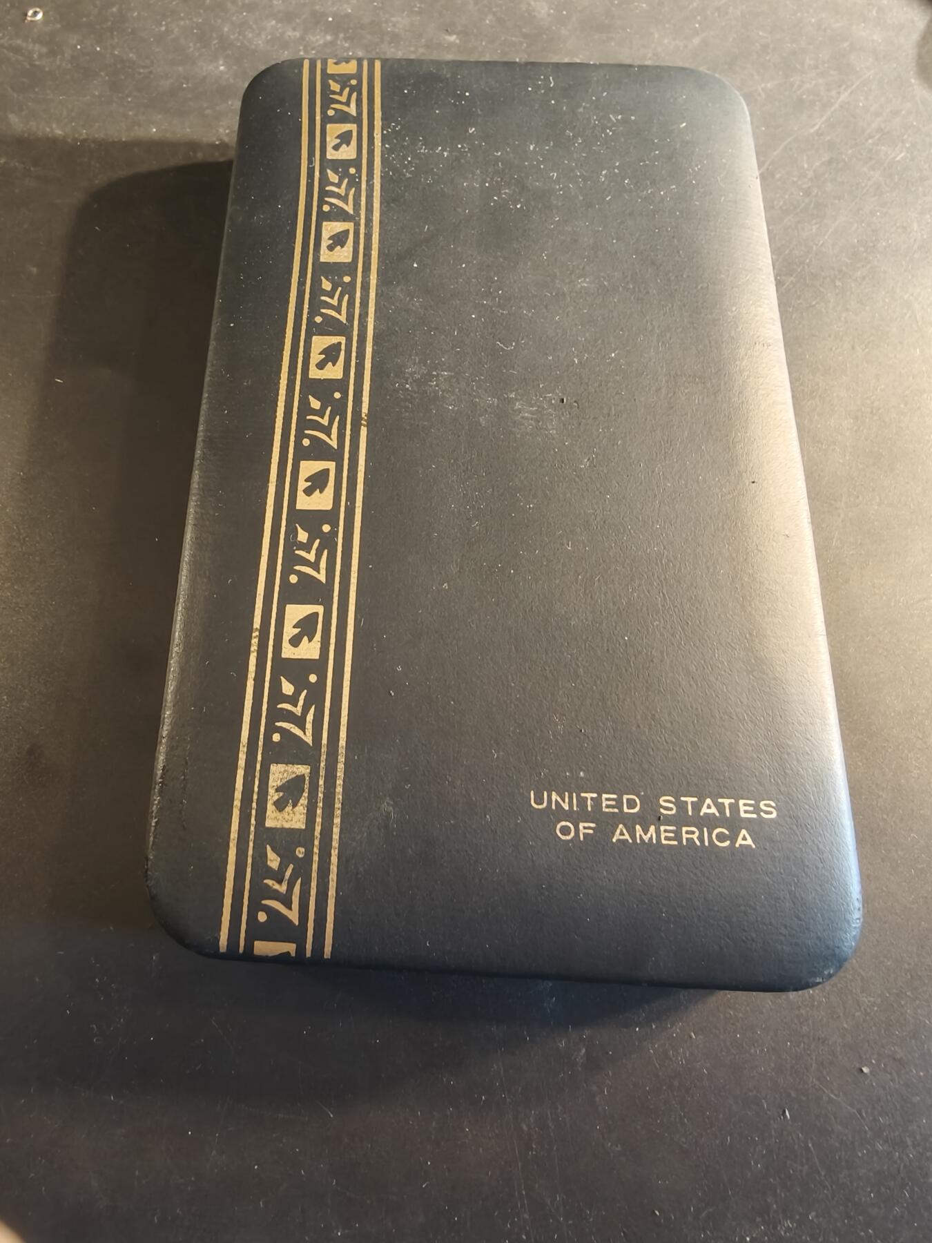 老王徽章第186期 美国海军品德优良奖章 原盒带略和珐琅略 少见全套