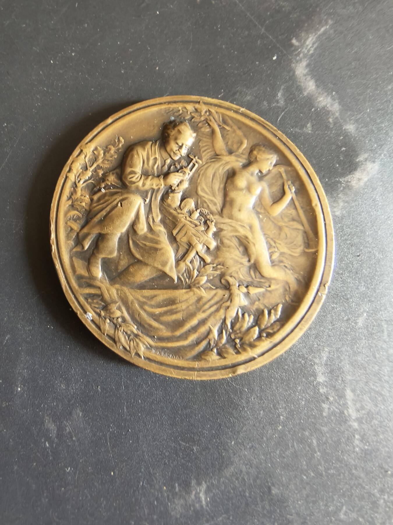 老王徽章第186期 法国小制造商与发明家协会“雷平竞赛”大铜章     直径48mm    重量48.4g