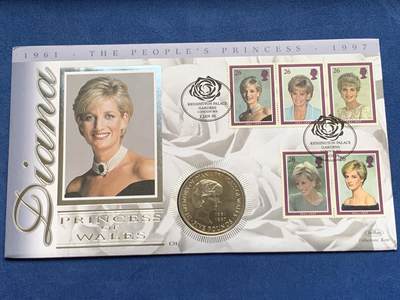 《竞宝斋》第469场 周日，周一 2场连拍 （全场包邮）欢迎送拍 - 英国1999年戴安娜王妃5镑纪念币，邮币封，附5张邮票和邮封