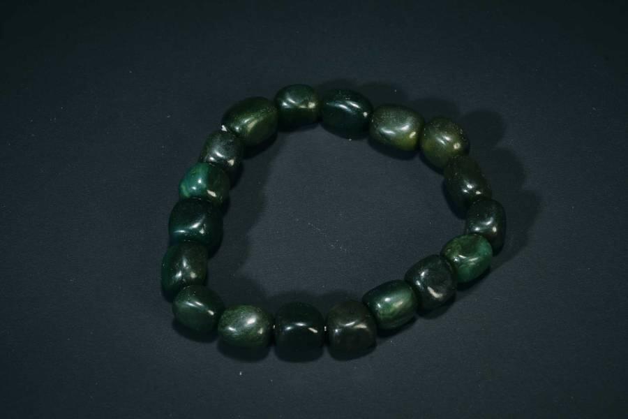 上海都达杂项专场五十六【全场包邮】  天然和田玉碧玉随形糖珠手串 附鉴定证书92-55