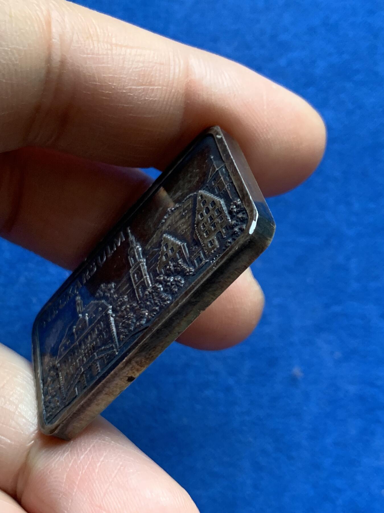 《竞宝斋》第469场 周日，周一 2场连拍 （全场包邮）欢迎送拍 德国巴登-符腾堡州内卡苏尔姆银质纪念方章 31克 23.5*42mm 带盒