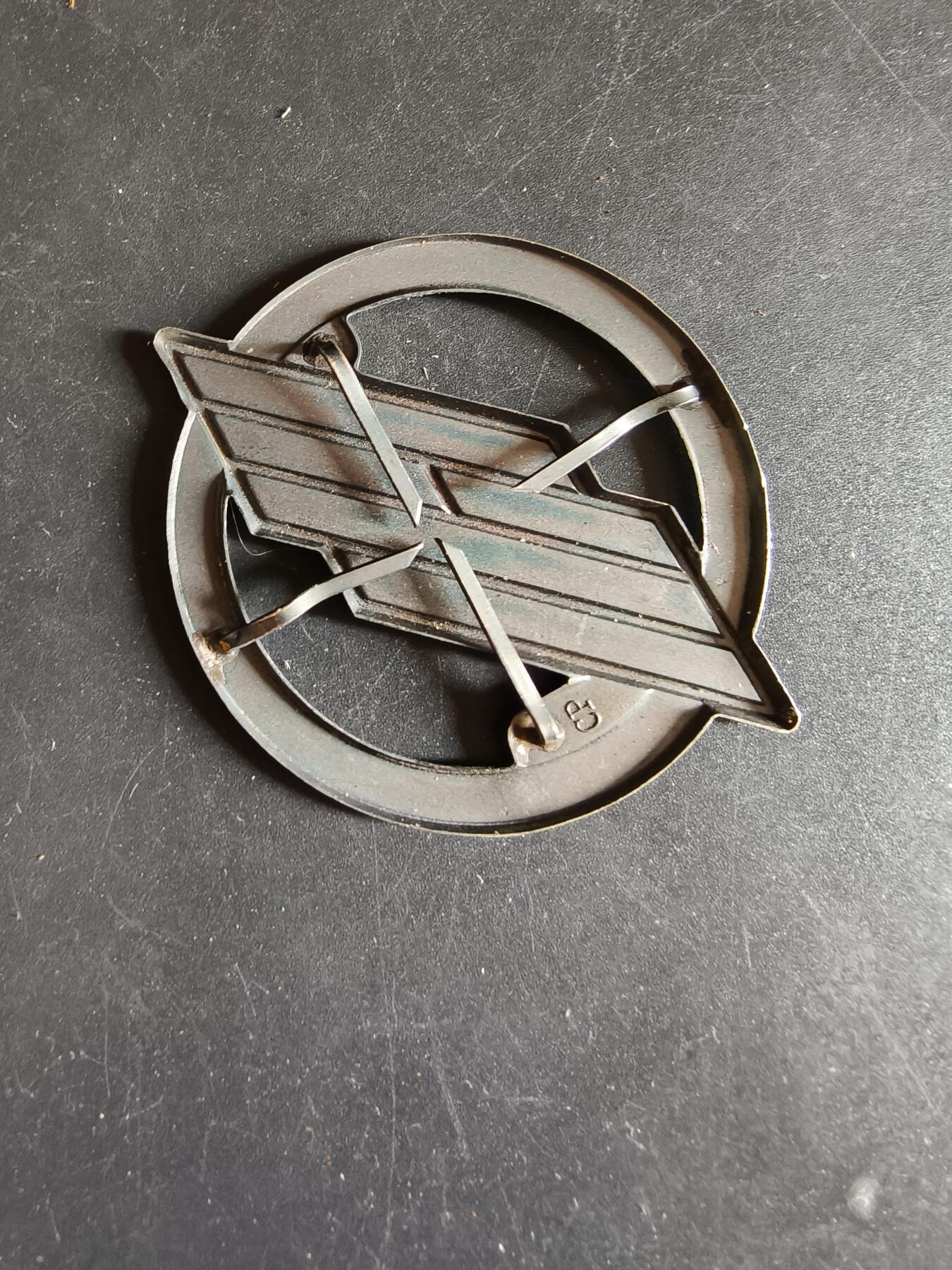 老王徽章第186期 法德联合旅贝雷帽徽