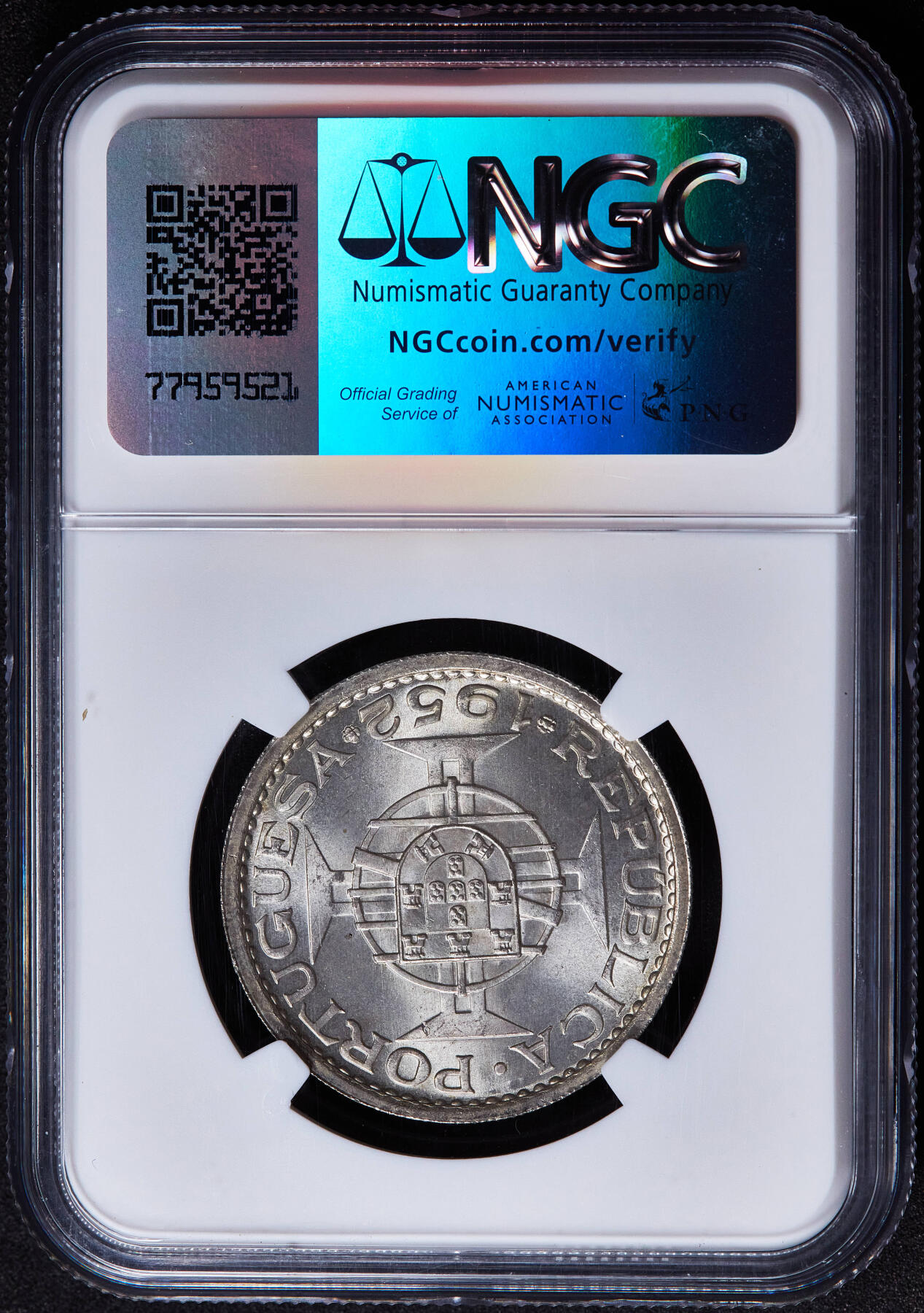 【俄甄集藏】2026年(049)03-18星期三 晚 19:30 全场包邮 葡属澳门1952年5元银币，NGC MS64，转光品相