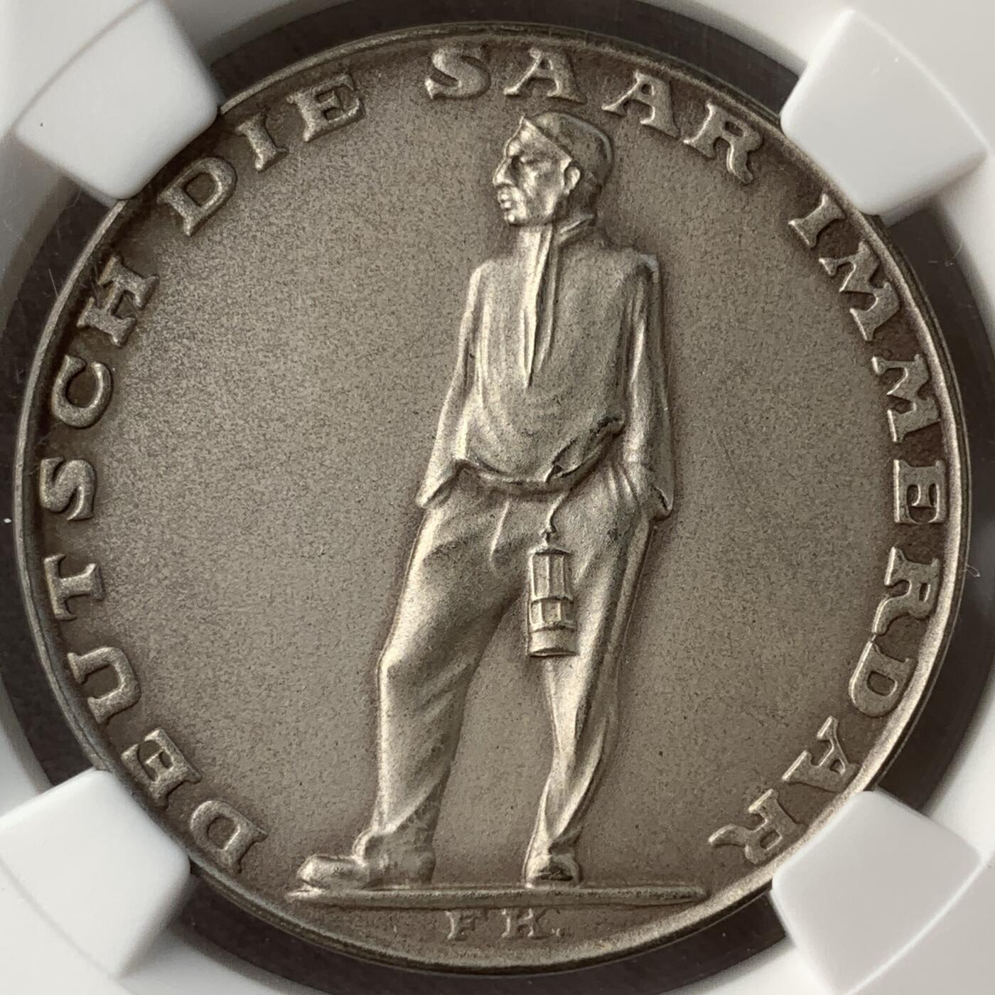 掌中浮雕-藏着的欧洲第054场 NGC MS63 : 1935年德国萨尔区公投纪念银章，36mm