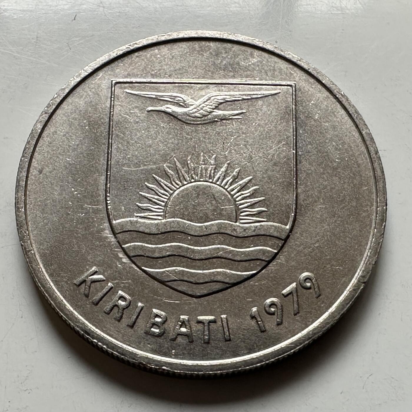 🌹外币初藏🌹🐯2026年第27场   每周二四六晚8️⃣点 接代拍 基里巴斯 1979年 20分铜镍币（海豚）