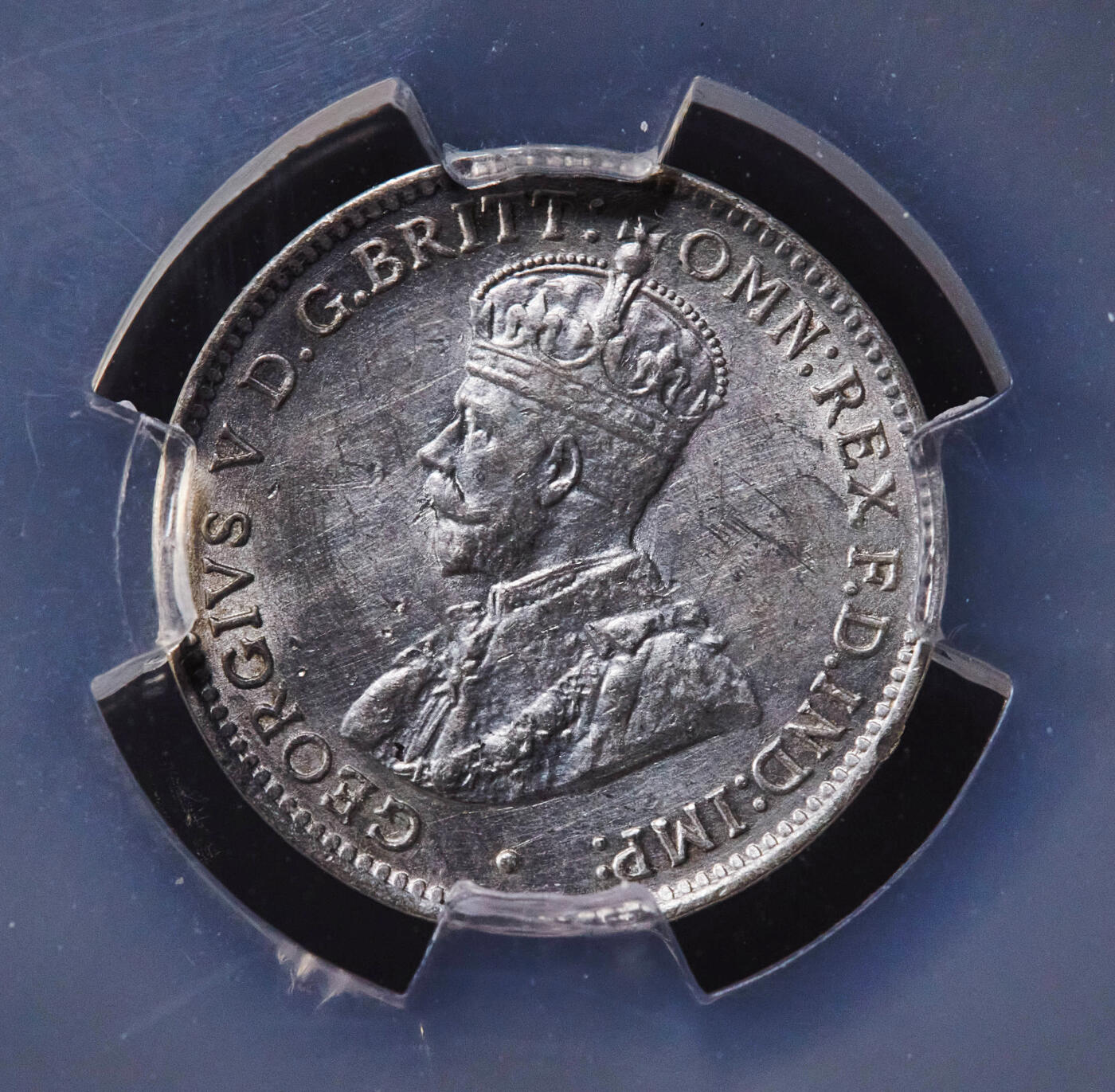 【俄甄集藏】2026年(049)03-18星期三 晚 19:30 全场包邮 英属澳大利亚1918年乔治五世M版3便士银币，信泰 MS66，原味转光品相