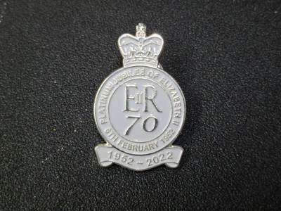 西秦中古拍卖第八十期  - 英国女皇伊丽莎白二世加冕70年铂金禧纪念章