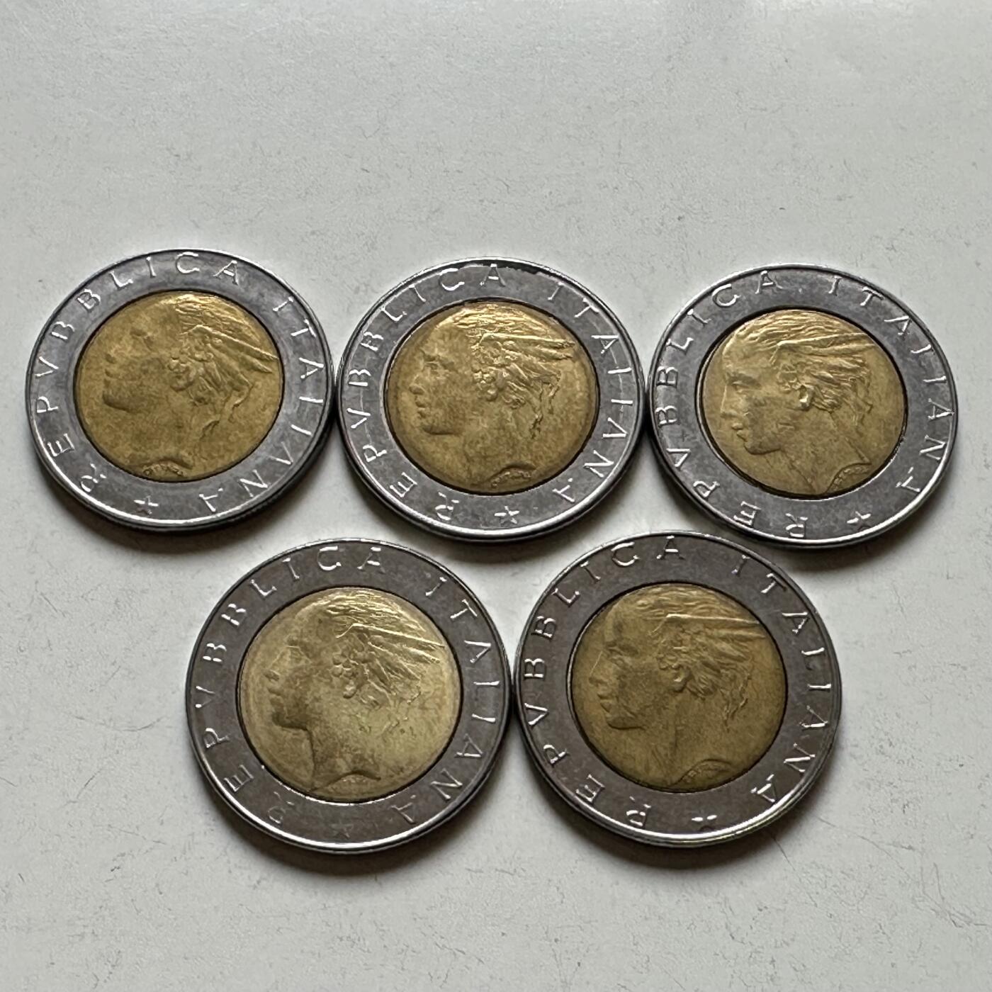 🌹外币初藏🌹🐯2026年第27场   每周二四六晚8️⃣点 接代拍 意大利500里拉双色币五枚