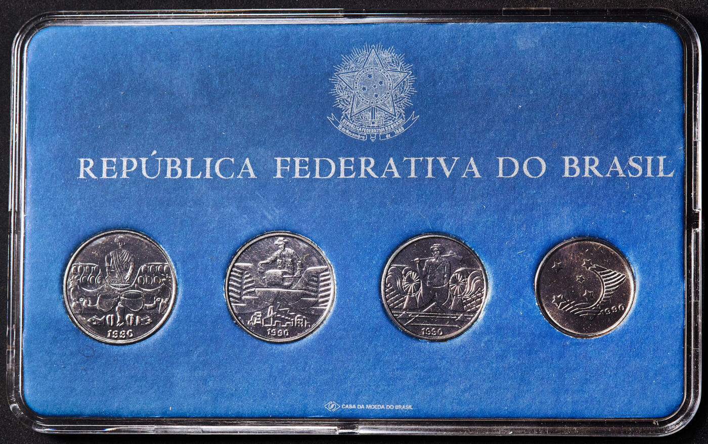 【俄甄集藏】2026年(049)03-18星期三 晚 19:30 全场包邮 巴西1989、1990年农业版1-50克鲁赛罗流通钢币4枚套，原封2套，带证，全新品相，本土越来越少的品种