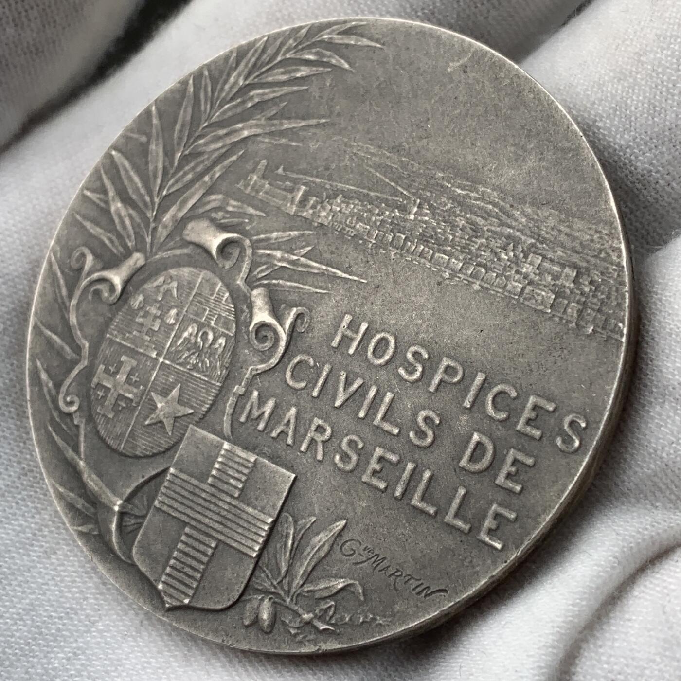 掌中浮雕-藏着的欧洲第054场 1913年法国马赛市民医院银章，50mm，63.5g