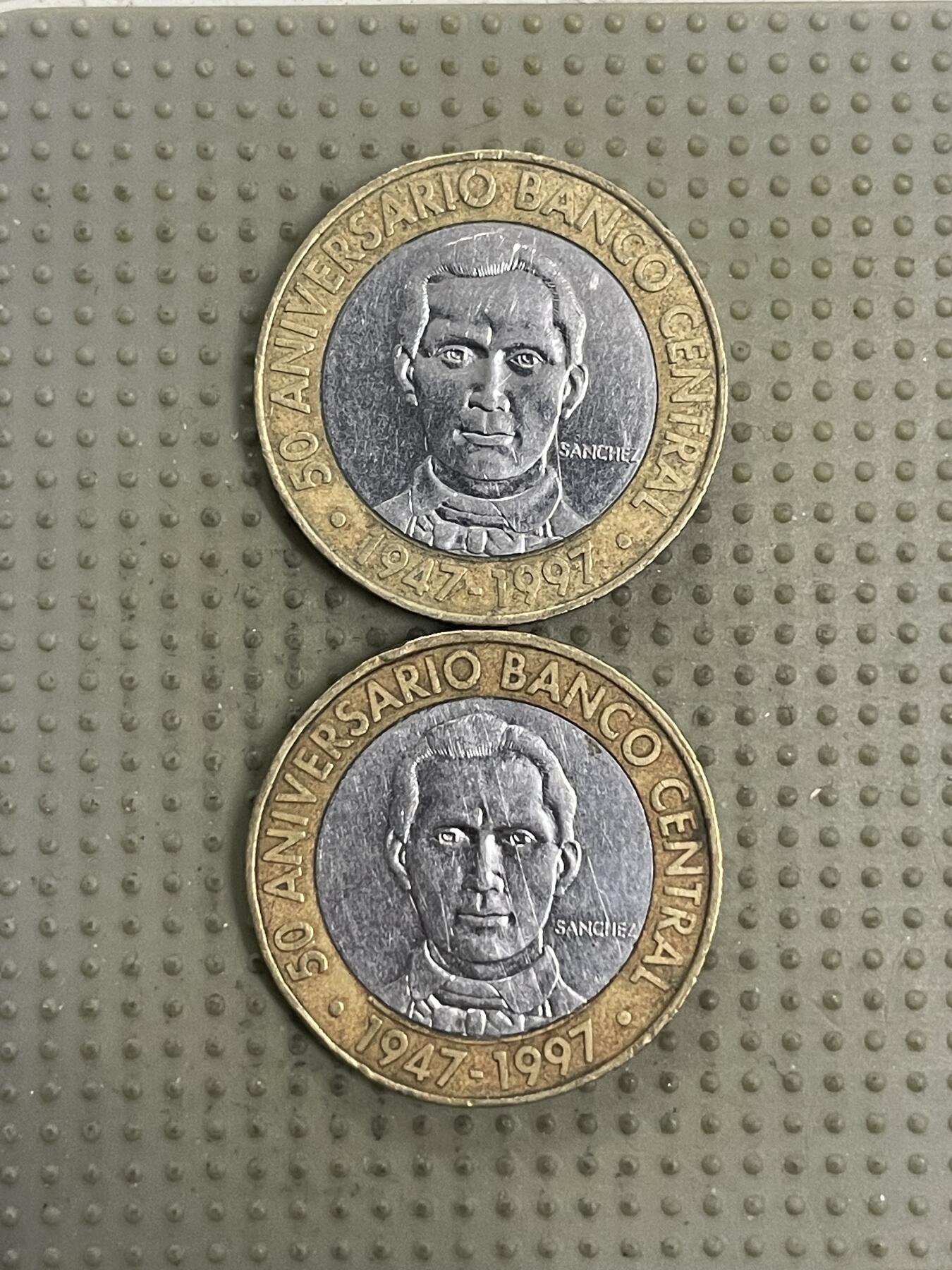 2026年第32场各国散币拍卖（总第182场） 多米尼加1997年5比索2枚