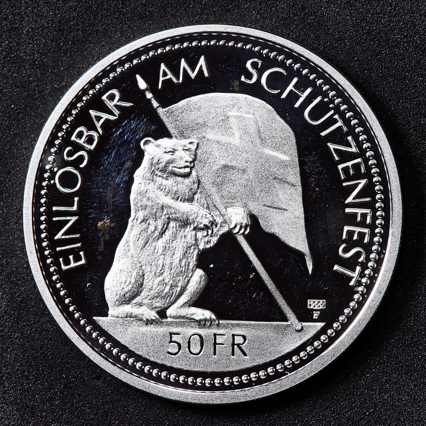 【俄甄集藏】2026年(049)03-18星期三 晚 19:30 全场包邮 瑞士1994年纪念圣加伦射击节50法郎精制大银币，重25克，90%银，发行量2200枚，名誉品种