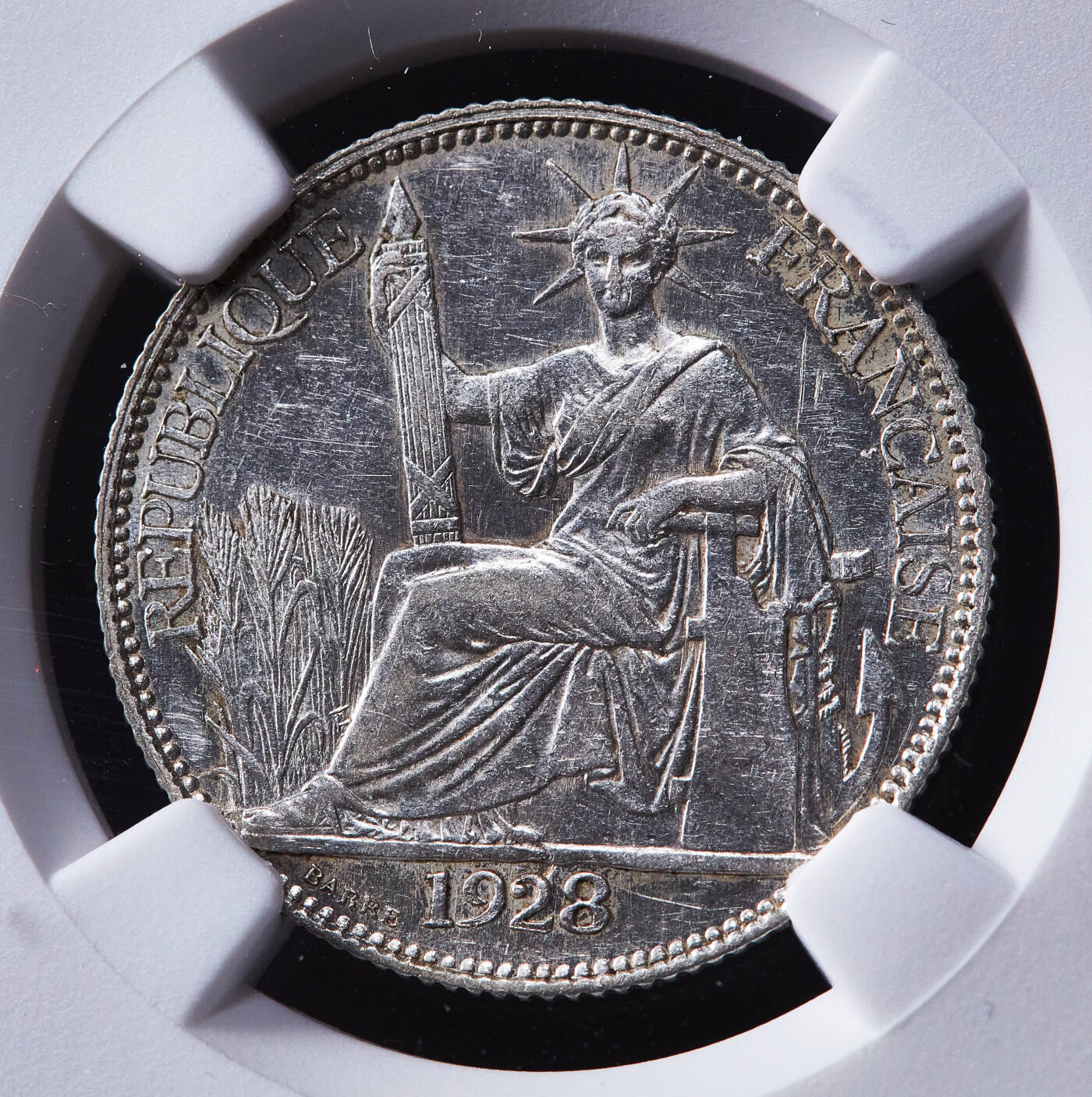 【俄甄集藏】2026年(049)03-18星期三 晚 19:30 全场包邮