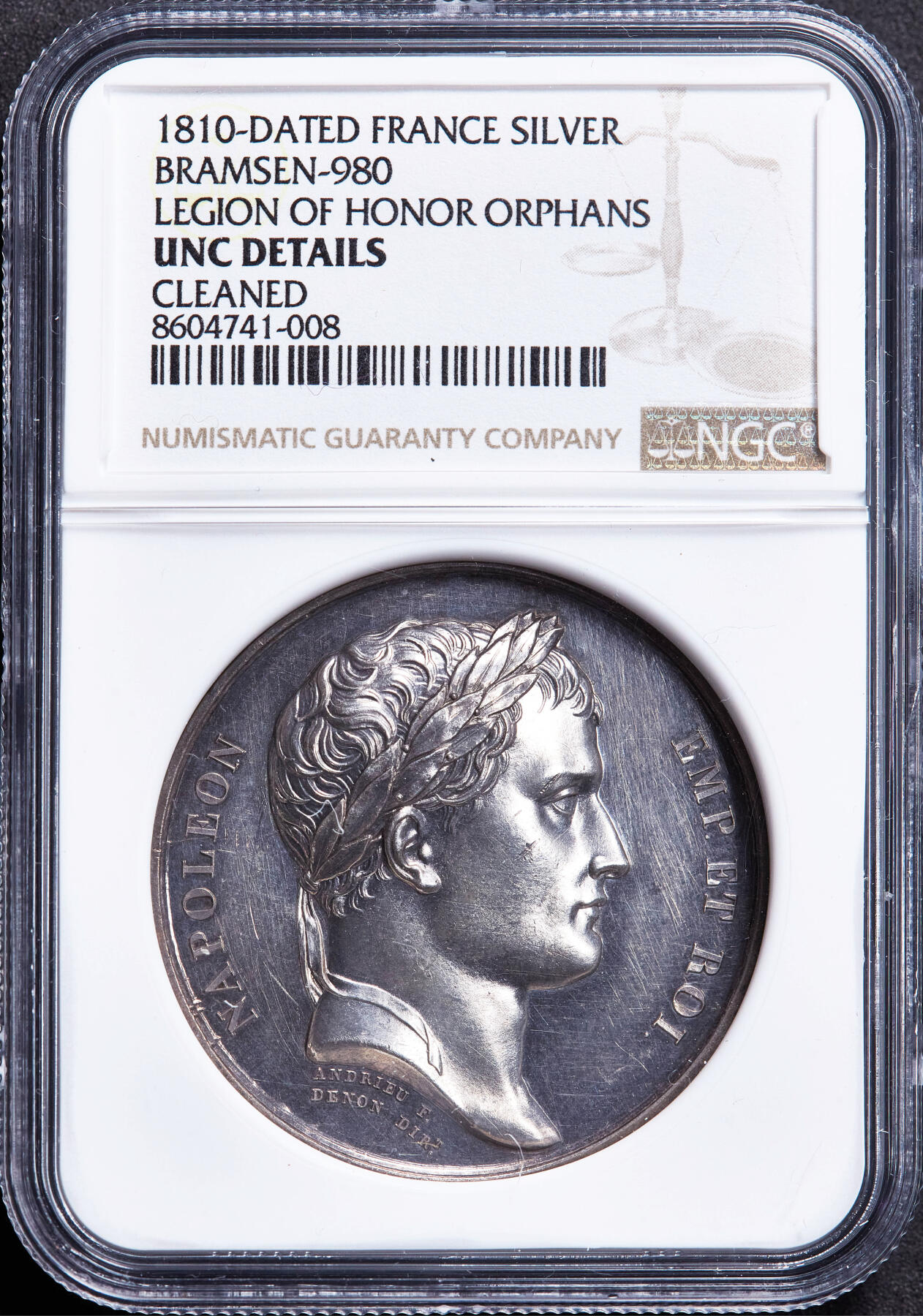 【俄甄集藏】2026年(049)03-18星期三 晚 19:30 全场包邮 法国1811年拿破仑帝国纪念荣誉军团遗孤教养机构成立大银章，NGC UNCD，高浮雕，类精制底板，原味包浆，设计精美，稀少品种