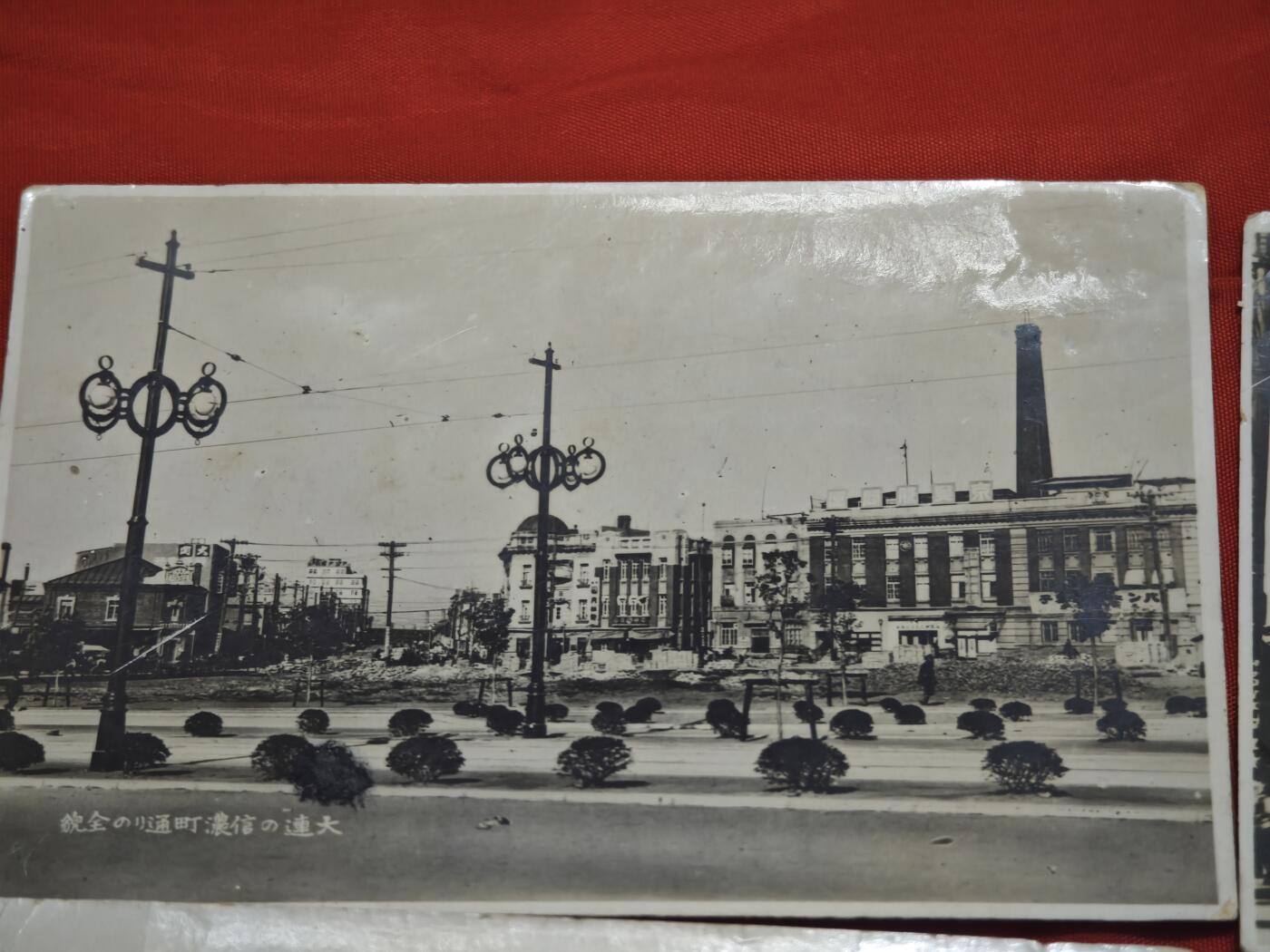 橙子收藏第五期 日据大连时期（1905-1945年）1. 大连信浓町通全貌   2. 大连磐城町   3. 大连忠灵塔   4. 大连小公园小村侯铜像   5. 大连神社（日俄战争后至二战结束），是近代大连殖民历史的核心视觉佐证。