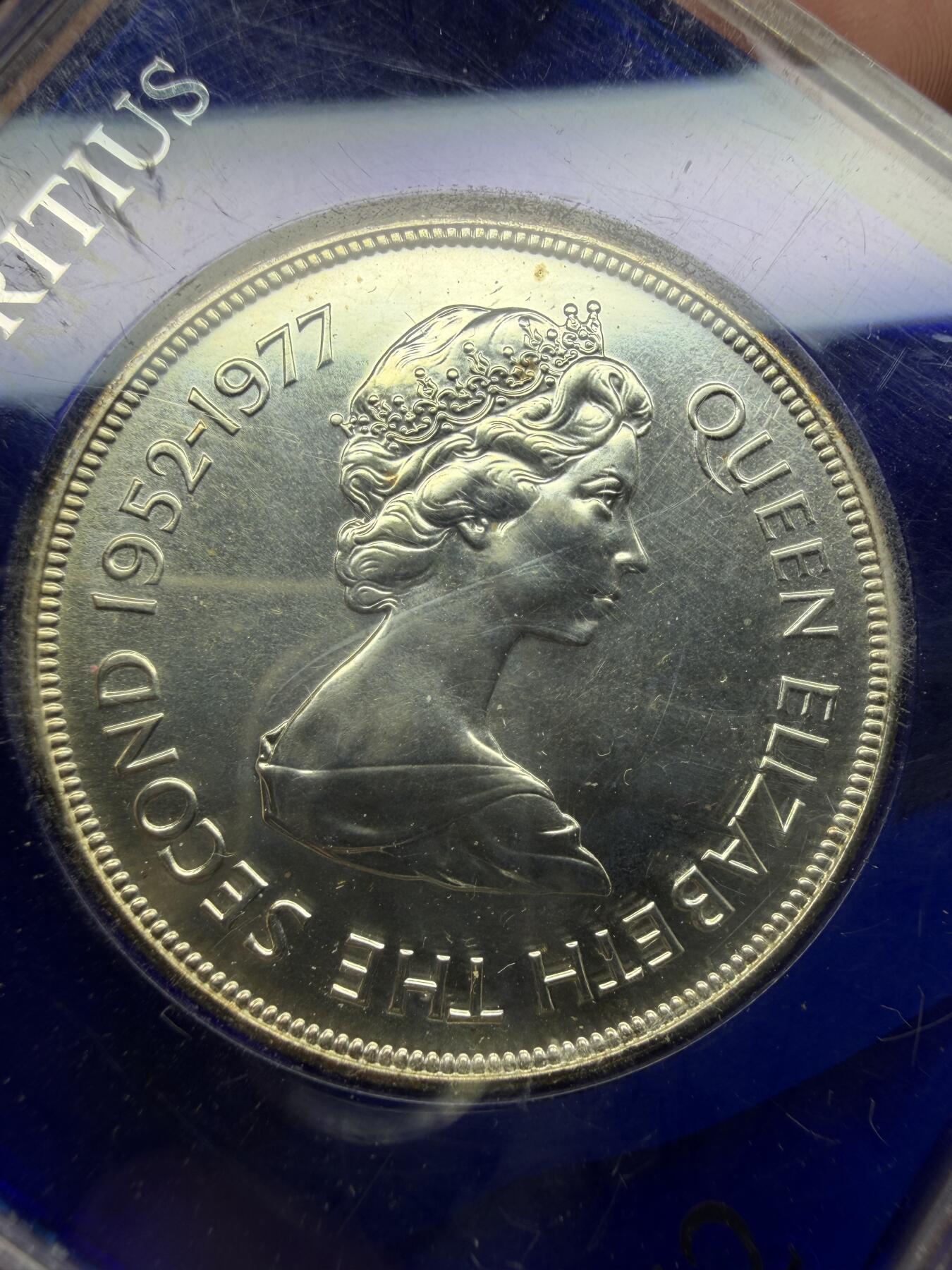 2026年集古藏今外币拍卖第三期-第2场—（总第312拍），可以寄存60天，满160元包邮。 毛里求斯，25卢比银币，1977年，28.4克，0.500银，品相完好