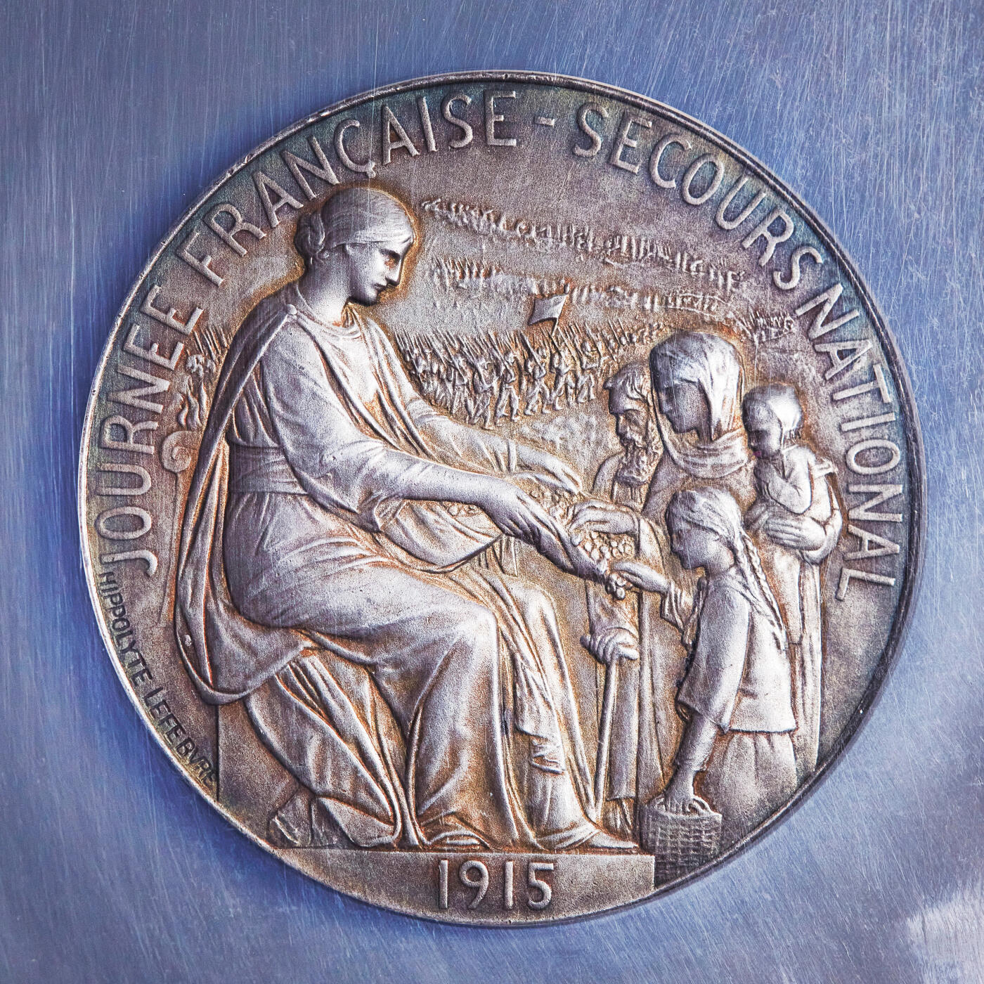 【俄甄集藏】2026年(049)03-18星期三 晚 19:30 全场包邮 法国1915年法兰西母亲坐像纪念一战国家救助日大银章，NGC MS63，五彩包浆，丰饶角铭，直径50mm