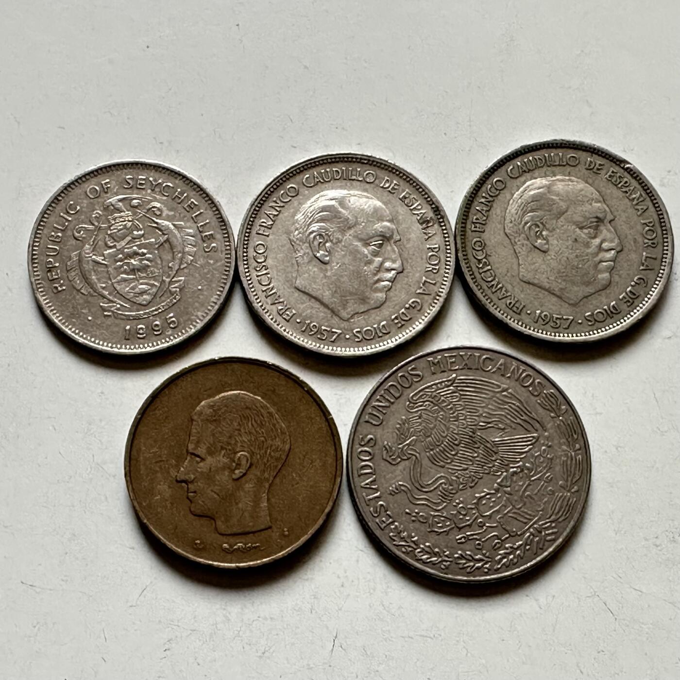 🌹外币初藏🌹🐯2026年第27场   每周二四六晚8️⃣点 接代拍 散币一组5枚