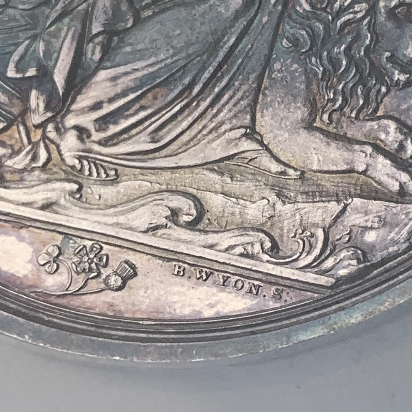 掌中浮雕-藏着的欧洲第054场 NGC MS61 : 1821年乔治四世加冕银章，51mm ,原盒，稀少品种，正面是小托马斯.怀恩1817年遗作，背面本杰明.怀恩雕刻，SBP同款PCGS SP61成交价840美金