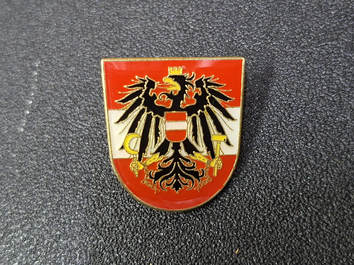 西秦中古拍卖第八十期  奥地利国徽徽章