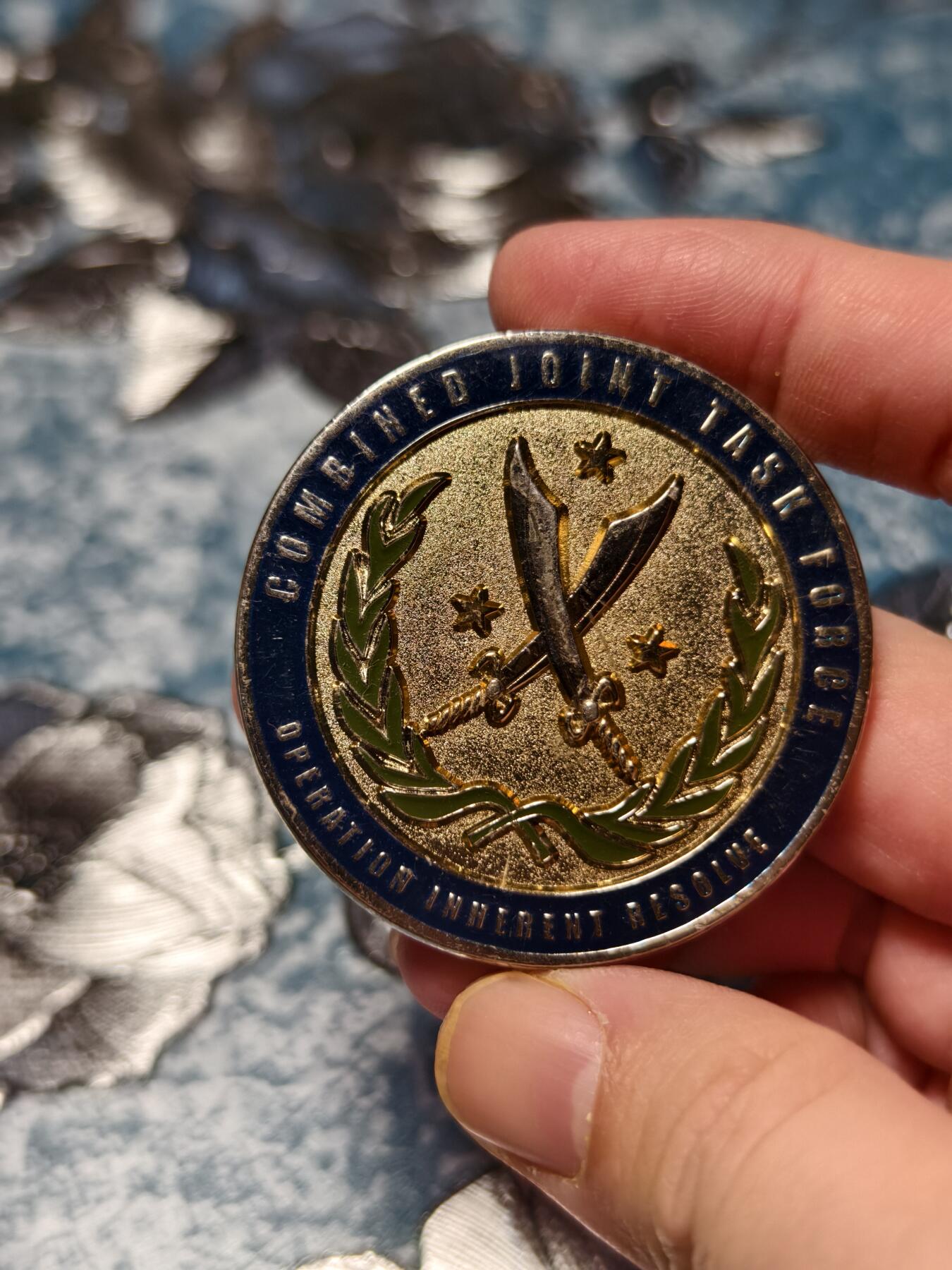 抚柳草堂-第十五期章牌钱币  奖章勋章限时免佣 满百包邮 放漏专场 Operation Inherent Resolve 多国联合特遣部队挑战币 锌合金珐琅彩 品相如图
