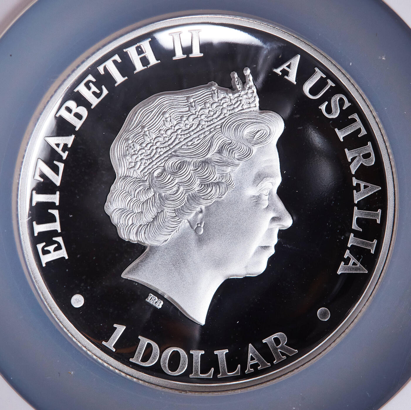 【俄甄集藏】2026年(049)03-18星期三 晚 19:30 全场包邮 澳大利亚2016年珀斯厂楔尾雕曲面1盎司精制1元银币，NGC PF69UC，特殊标签，重1盎司，999银，发行量5000枚