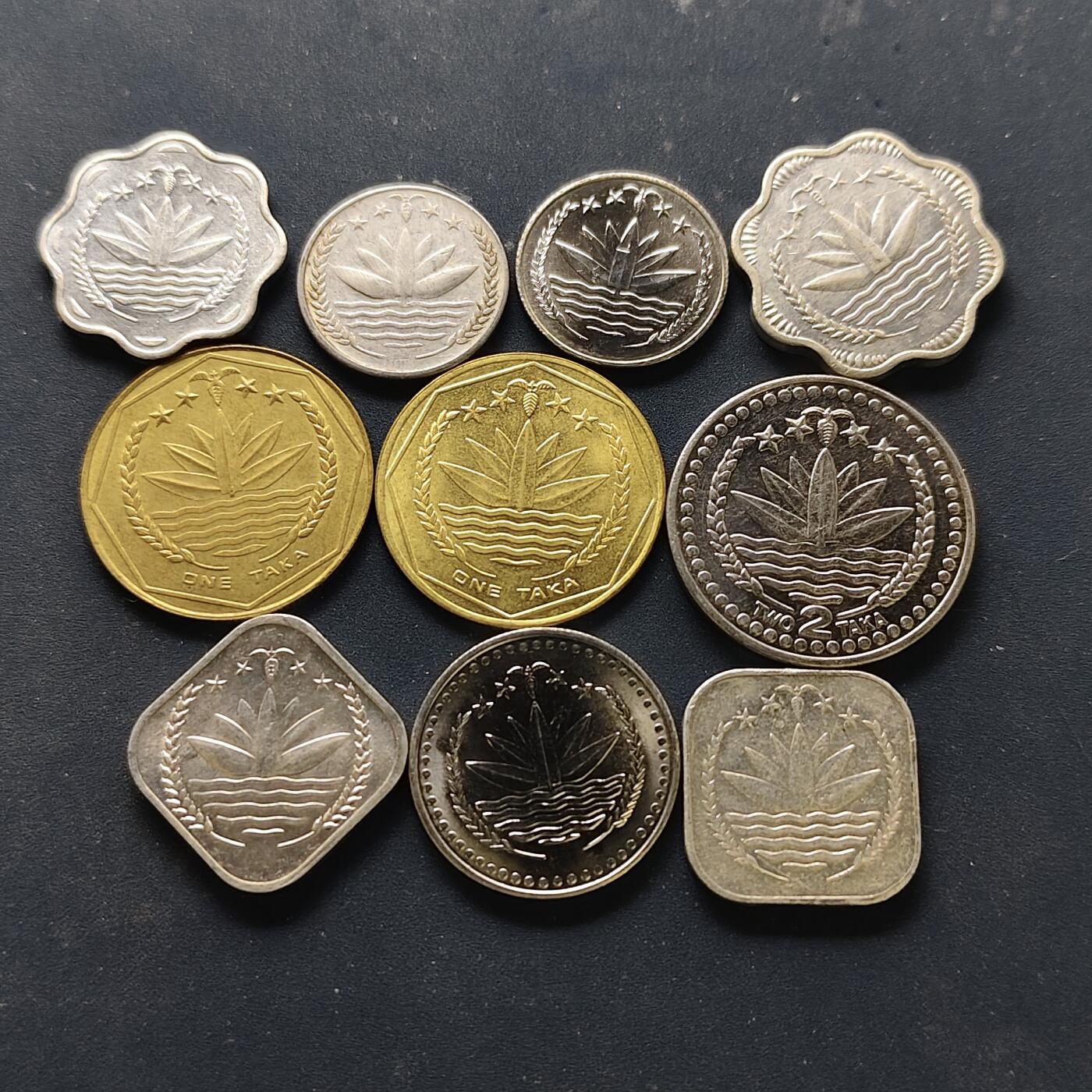 【全场包邮】纯粹捡漏拍510场 孟加拉国各年份10枚套币