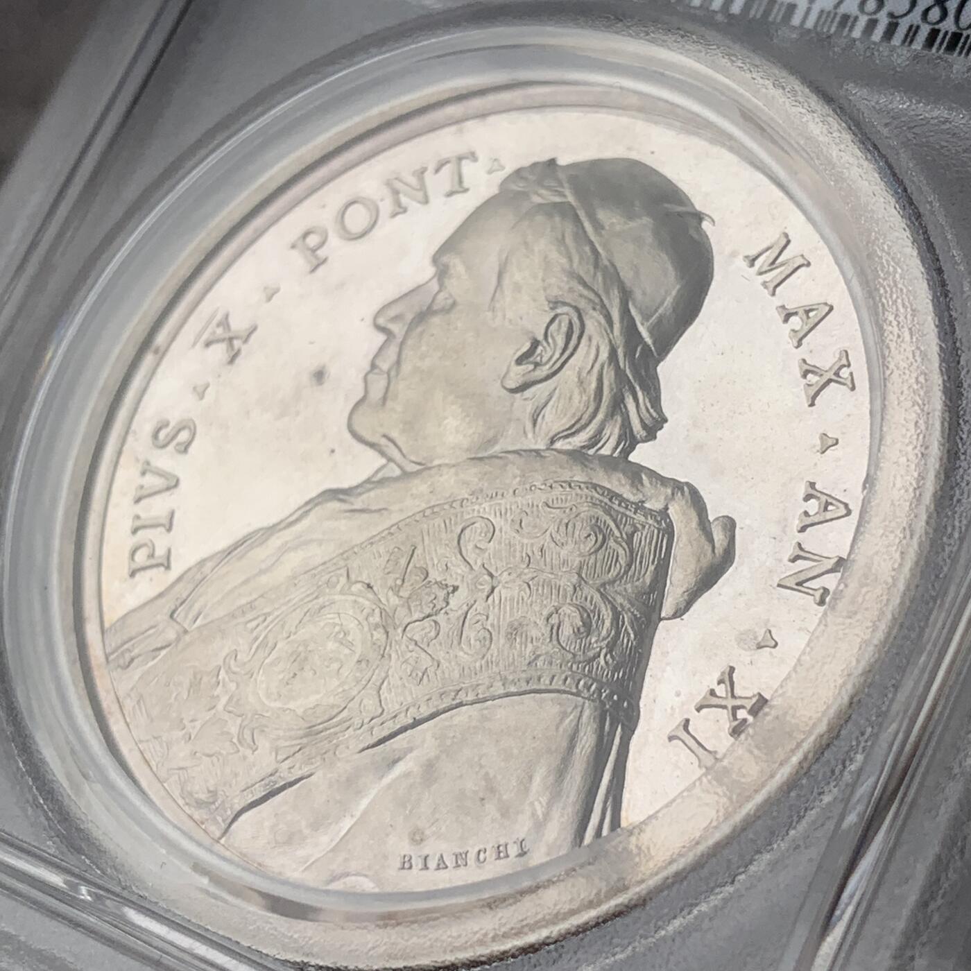 掌中浮雕-藏着的欧洲第054场 PCGS SP65 :  梵蒂冈教皇庇护十世/教皇神学院就职银章，44mm