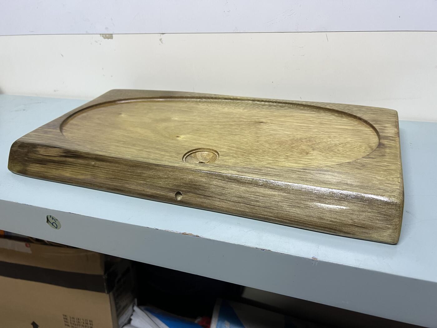 零元拍：金丝楠茶盘 金光闪闪。尺寸约：45/25.5/3.3CM。 