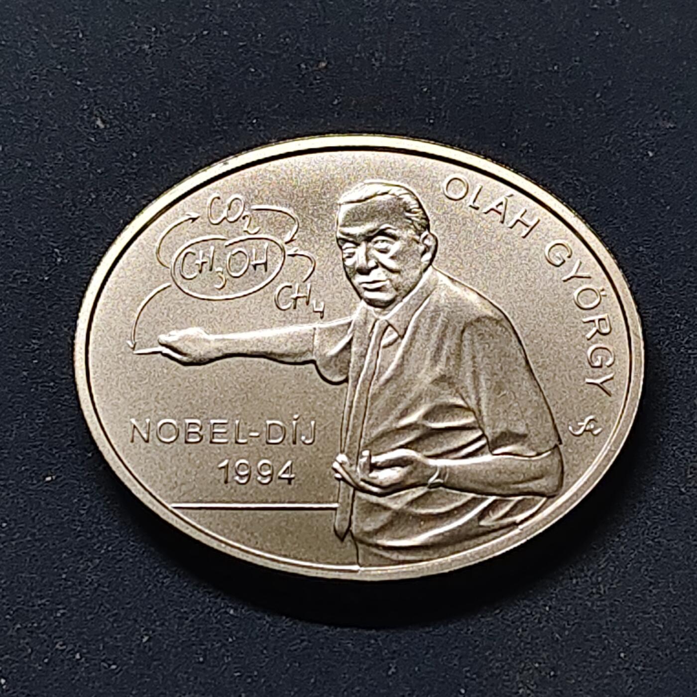 【全场包邮】纯粹捡漏拍511场 【少见】匈牙利2024年3000福林诺贝尔化学奖得主乔治·安德鲁·欧拉椭圆纪念币-量4000