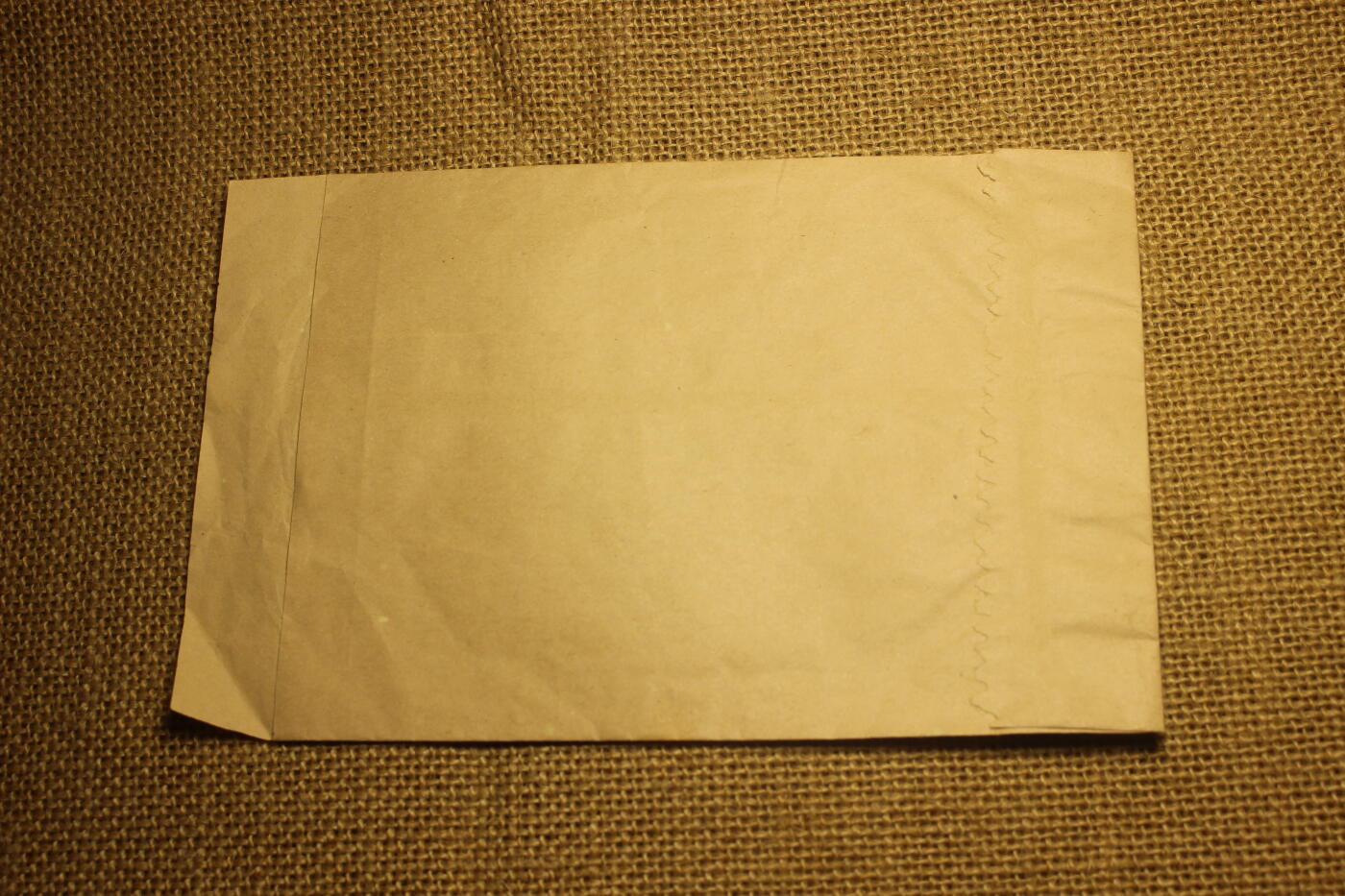 2026.3.14德系主题拍卖 德三SS制服裁缝店宣传广告页，年代久远纸张略有痕迹