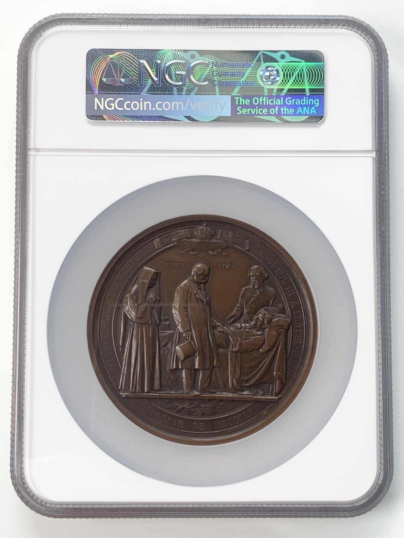 掌中浮雕-藏着的欧洲第054场 NGC MS63 : 1865年法国巴黎霍乱流行期间拿破仑三世及皇后视察医院铜章，A. BORREL雕刻，74.6mm，原铸