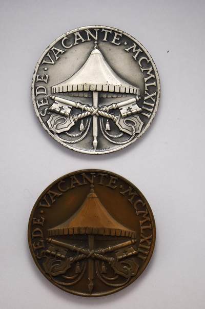 观钱 近现代机制币拍卖No.004（全场顺丰包邮）  - 1963 年梵蒂冈 ** 宗座出缺（Sede Vacante）**银、铜纪念套章