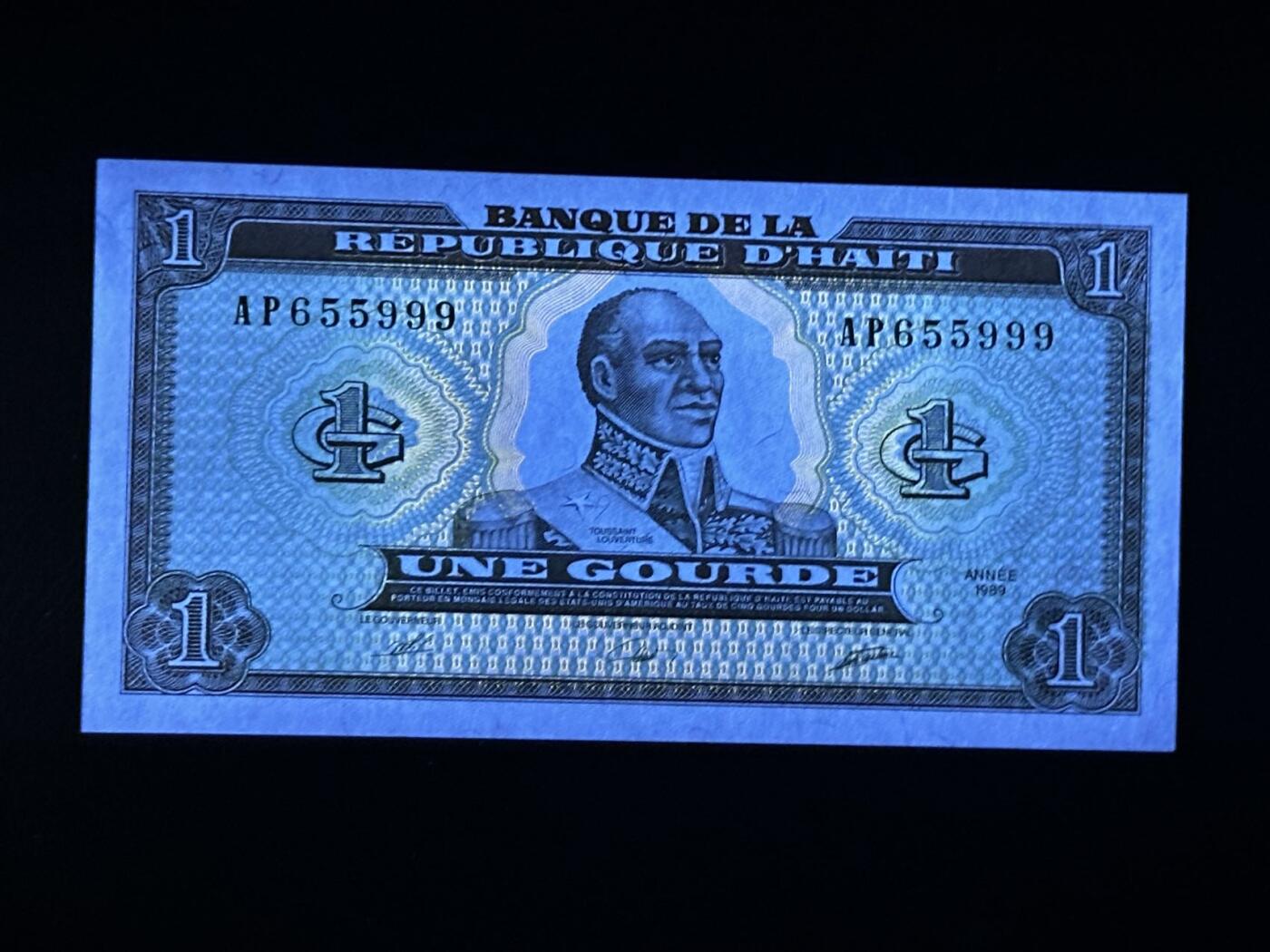 丙午马年三月第二场 精品更新 古巴1989年1海地，999豹子号无47，荧光漂亮！品相unc！（不设起拍放漏）