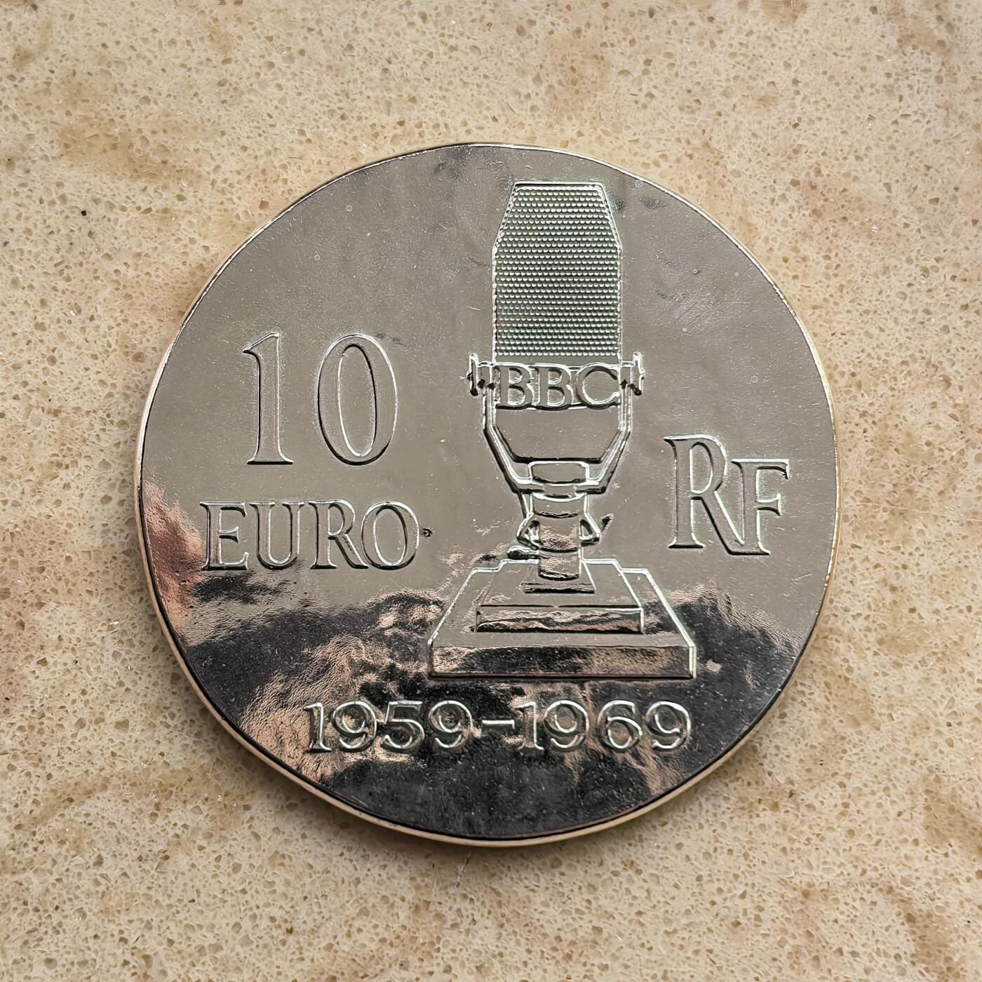 道一币馆币章第一百六十八场 原盒证 法国2015年历史上的领袖-夏尔·戴高乐10欧元复古银币  22.2g 900s 5000