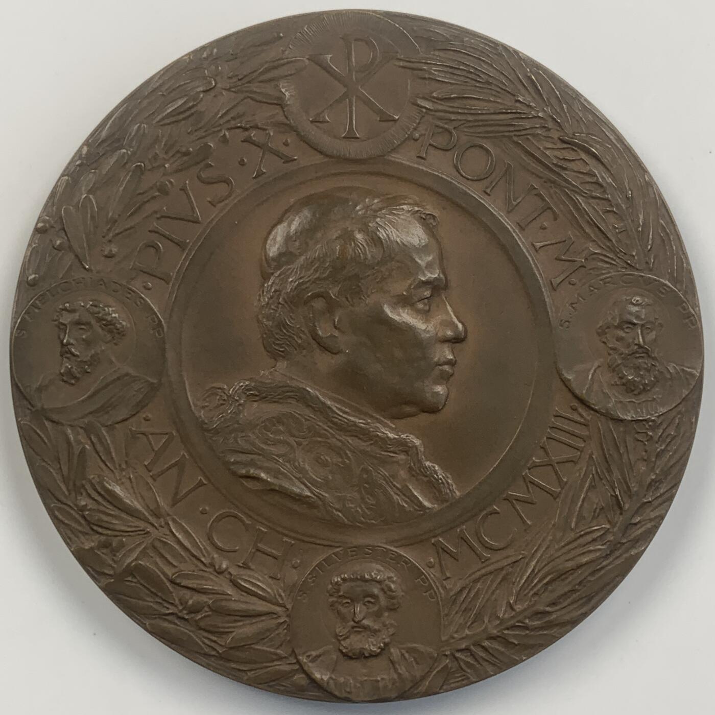 掌中浮雕-藏着的欧洲第054场 1913年教皇庇护十世铜章， 66.8mm，S.Johnson出品，稀少！配有合适的盒子