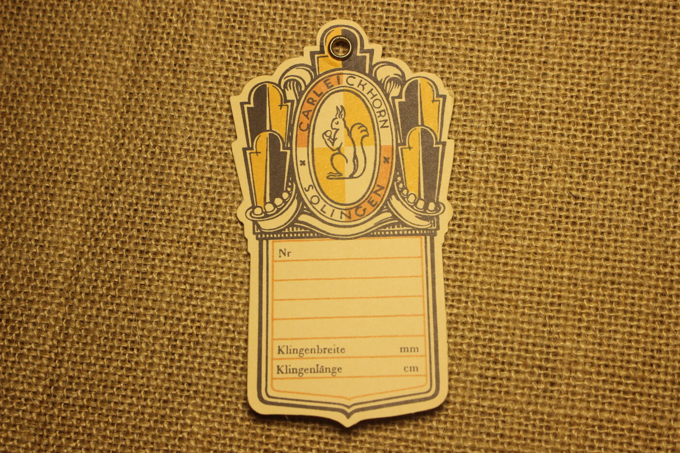 2026.3.14德系主题拍卖 德三索林根刀剑厂成品的纸质挂牌，年代久远纸张略有痕迹