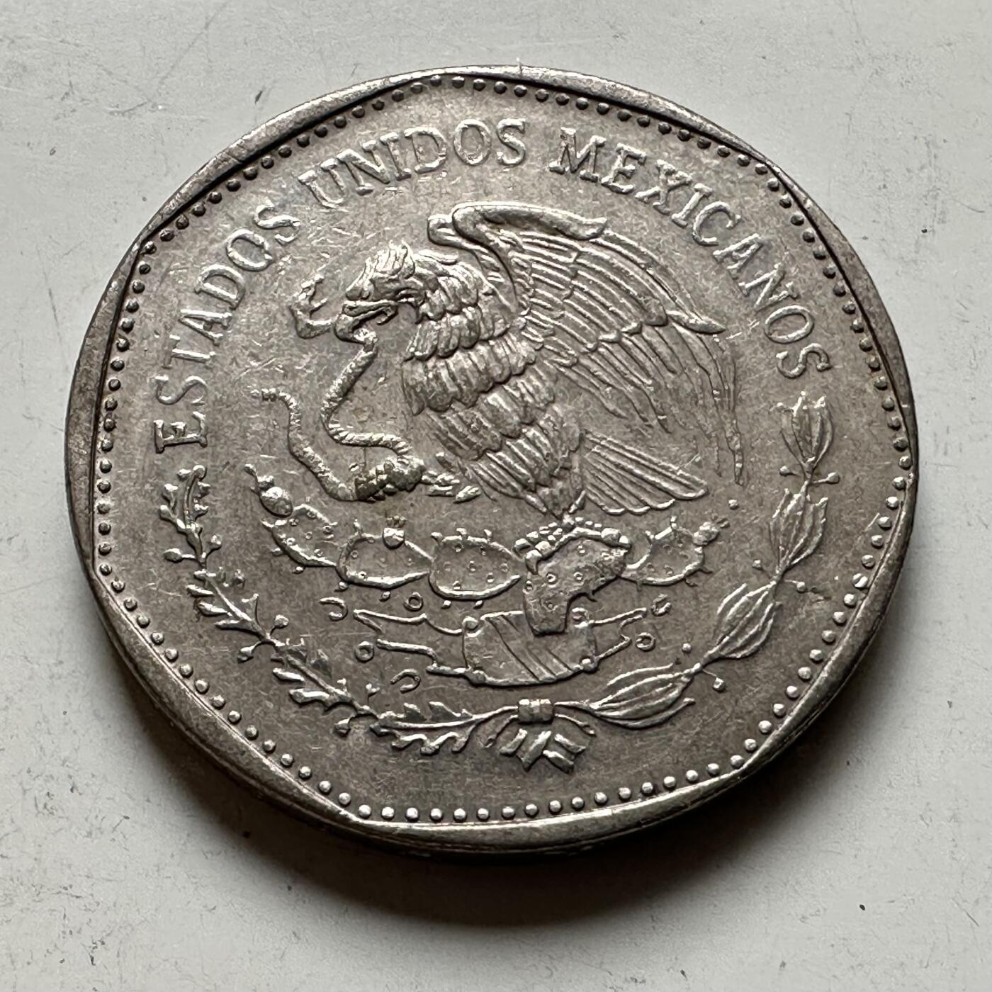 🌹外币初藏🌹🐯2026年第27场   每周二四六晚8️⃣点 接代拍 墨西哥 1981年 5比索铜镍币（羽蛇神）