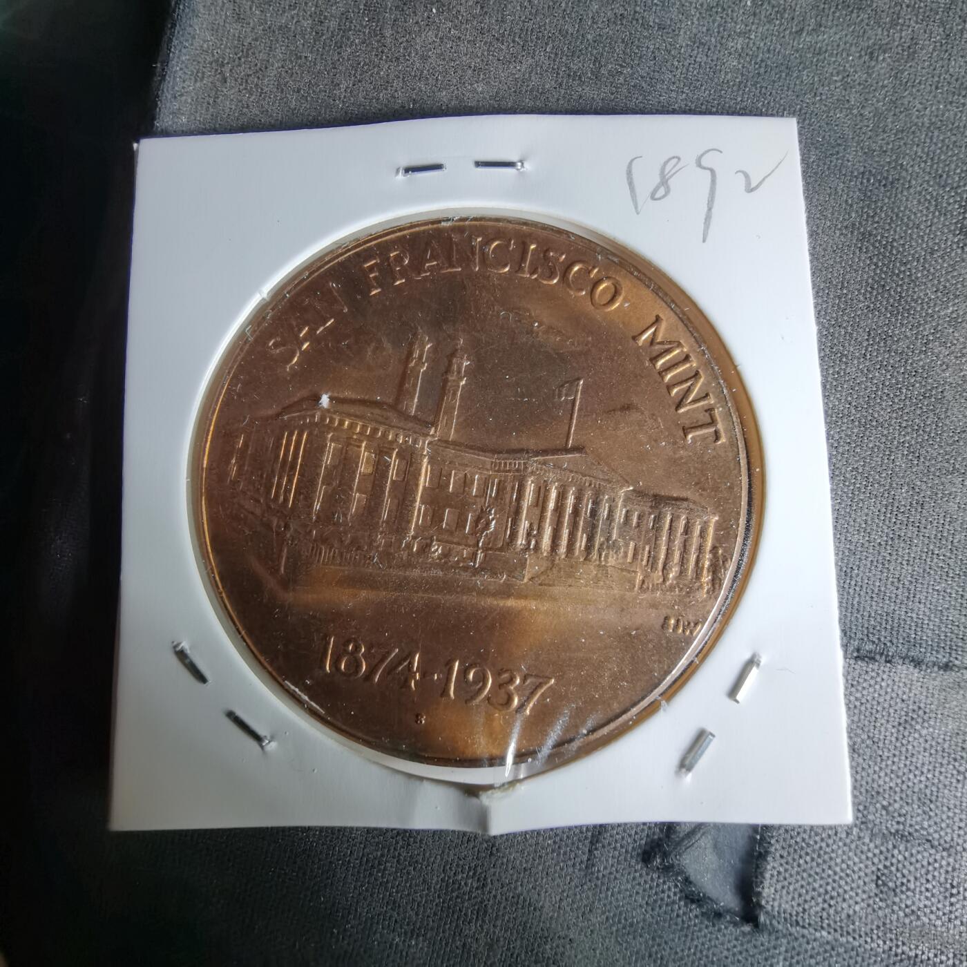 沼泽如烟--第1018场 美国纪念章